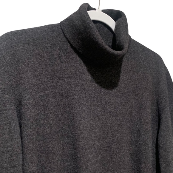 Escada Virgin Wool Turtleneck Charcoal Gray Sweater 42 Women's Medium M - Picture 2 of 7